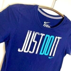 NIKE | Women’s NIKE “JUST DO IT” Dark Blue Slim Fit Shirt Size Medium